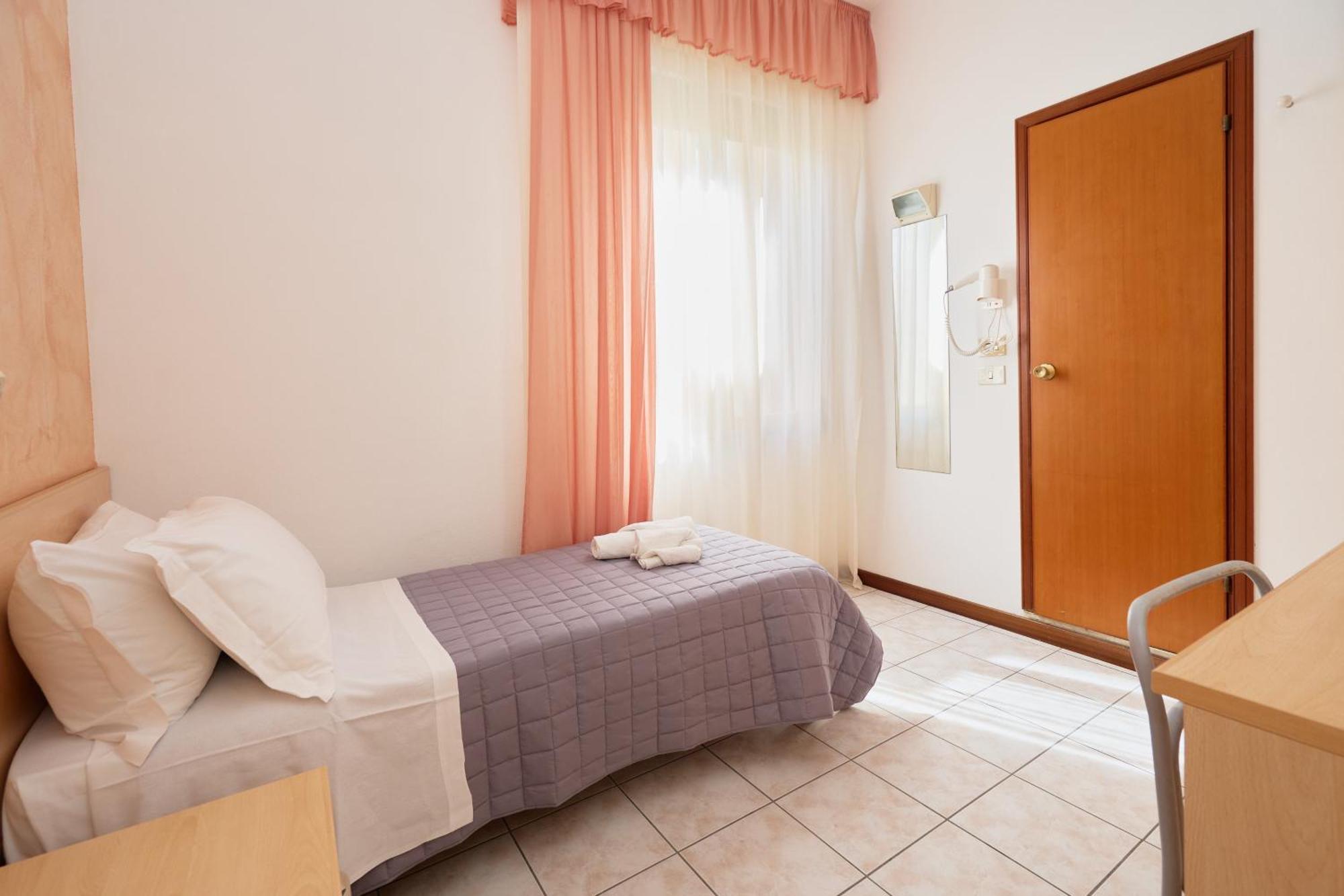Hotel Jolanda Bellaria-Igea Marina Extérieur photo